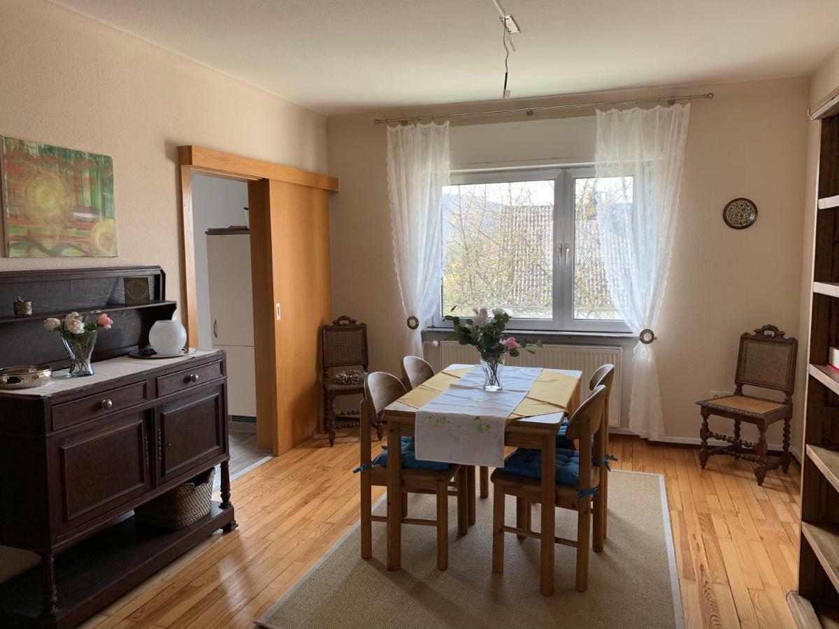 Moderne Ferienwohnung Mit Balkon Im Schoenen Saarland 迪林根安得萨尔 外观 照片