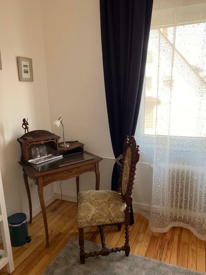 Moderne Ferienwohnung Mit Balkon Im Schoenen Saarland 迪林根安得萨尔 外观 照片
